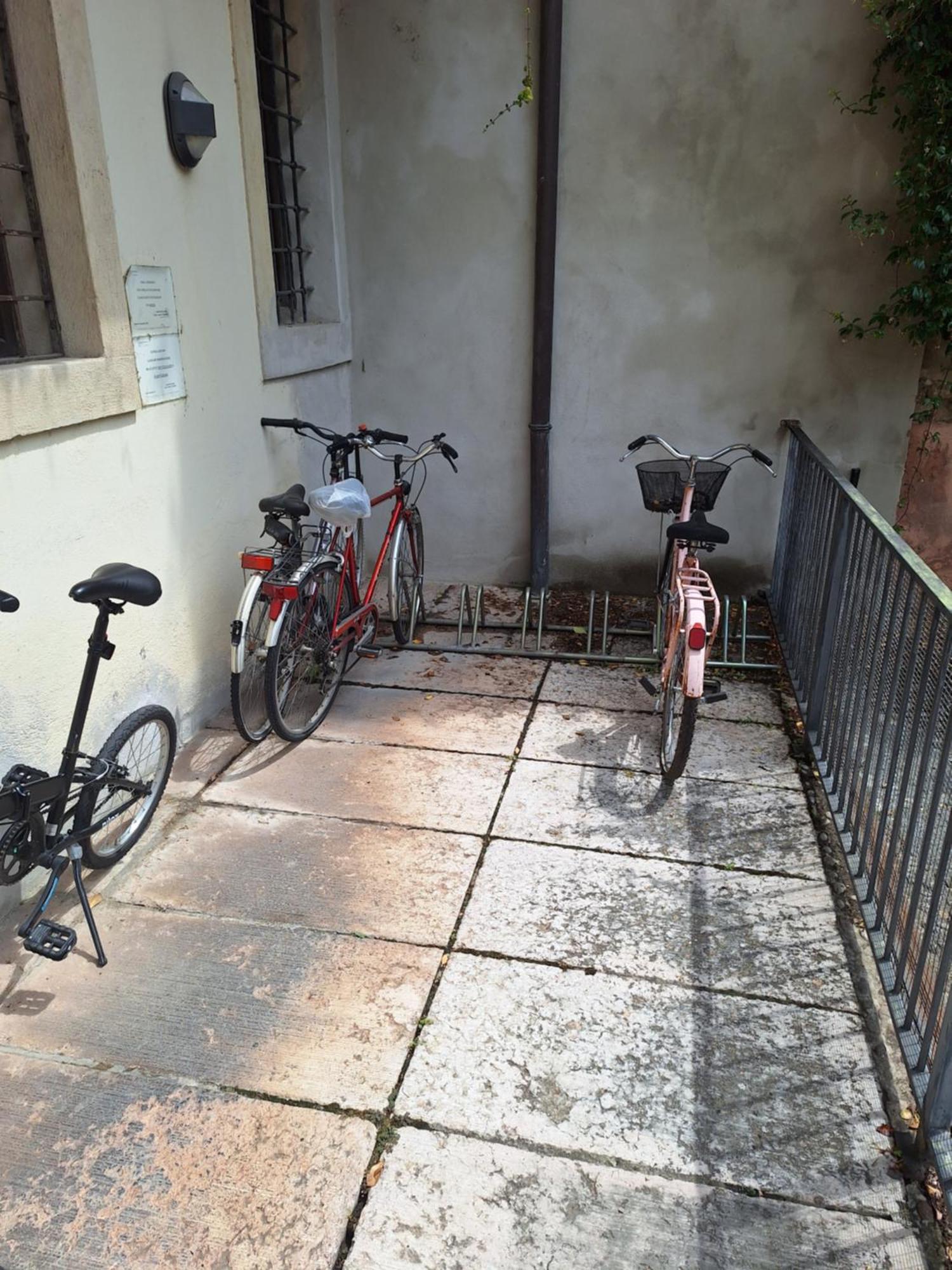 El Postesin Apartment Verona Bagian luar foto